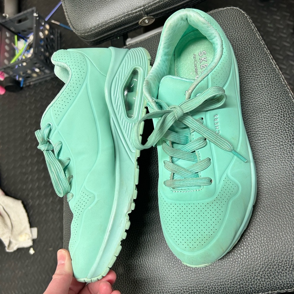Skechers UNO - Stand on Air Women's Light Green Sneakers - Picture 2 of 9